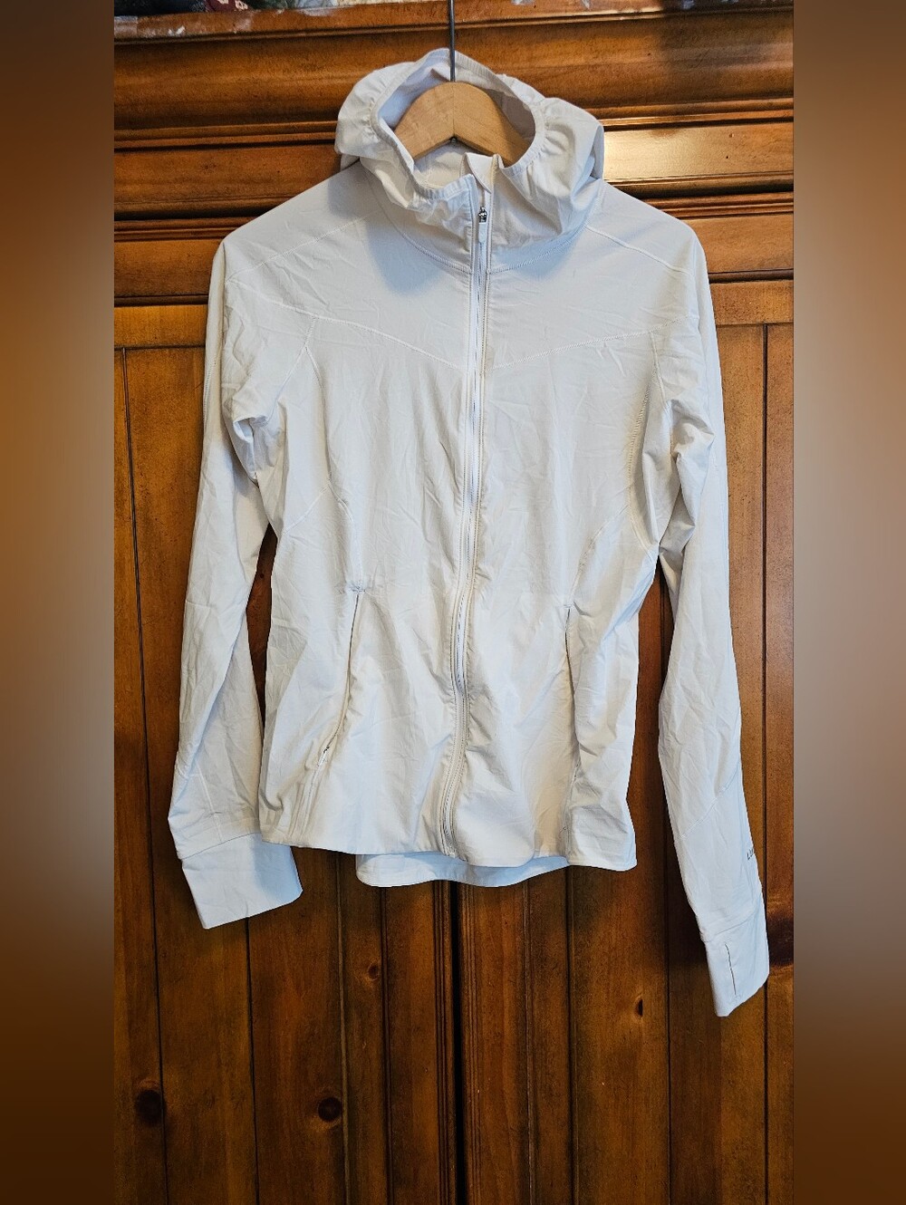 Lululemon Mist Over Windbreaker Jacket White Size 6 Water Repellent Packable Run
